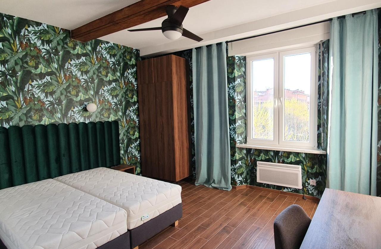 Luxurio Rooms With Baths 利沃诺 外观 照片
