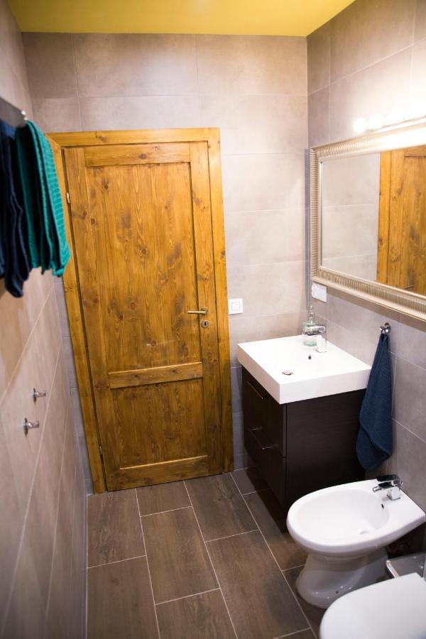 Luxurio Rooms With Baths 利沃诺 外观 照片