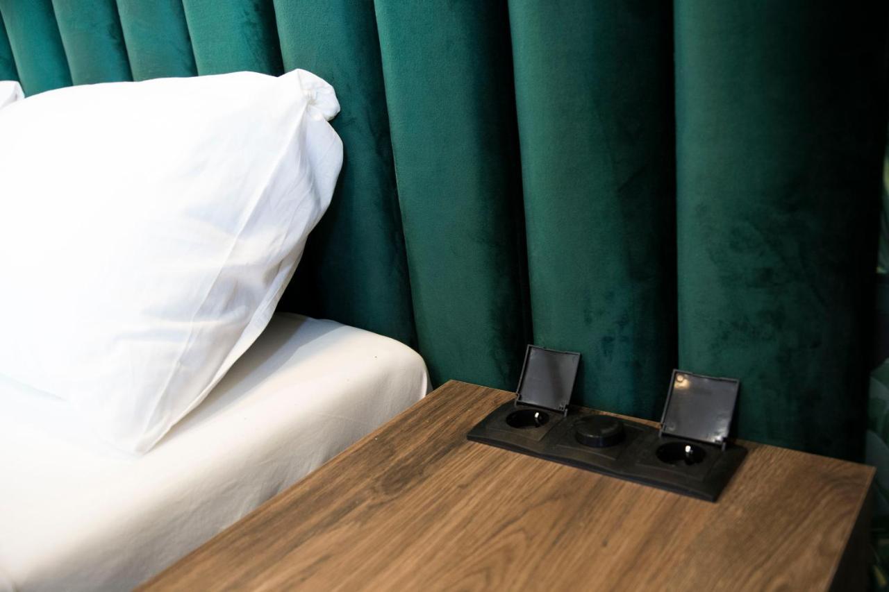 Luxurio Rooms With Baths 利沃诺 外观 照片